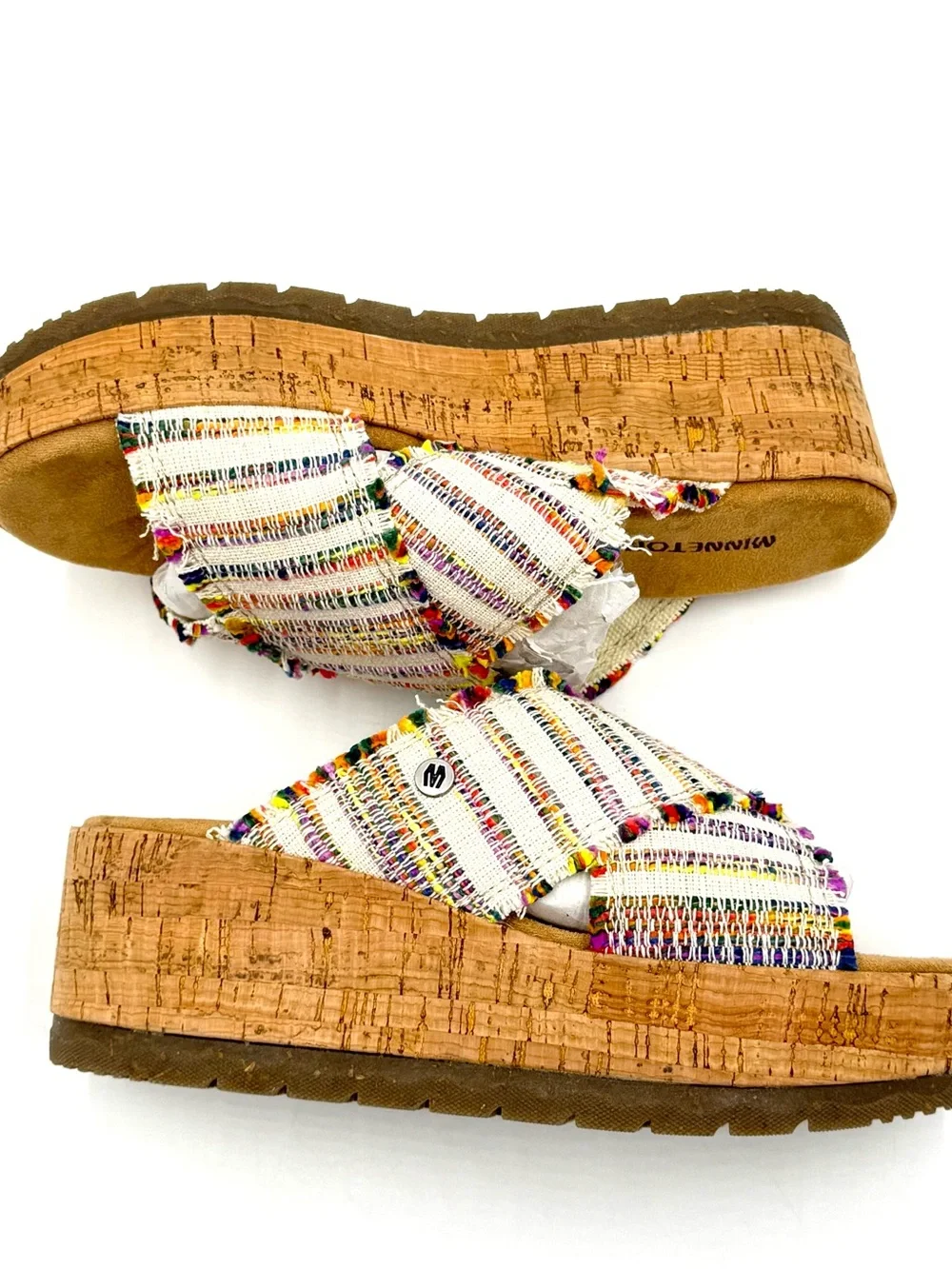 NWOT Minnetonka Posey Fiesta Stripe Wedge Sandals Size 6M